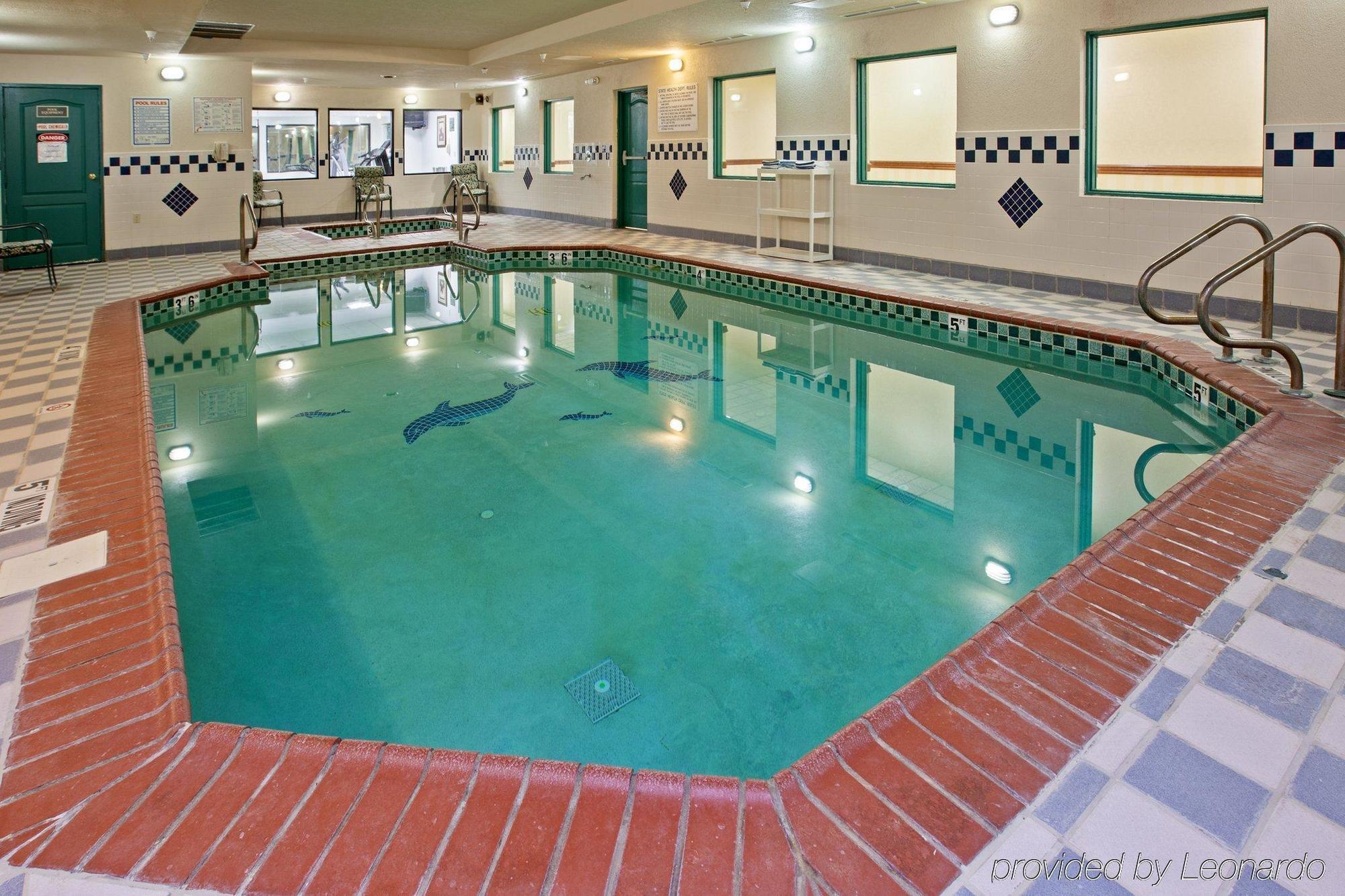 Country Inn & Suites By Radisson, Elkhart North, In Eksteriør bilde